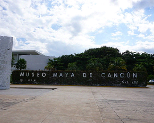 How to enjoy the Mayan culture and its archaeological sites in Cancun.